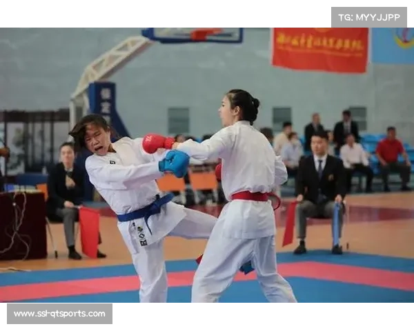 亚青赛空手道健儿以拼搏姿态展现百折不挠与克己守礼精神