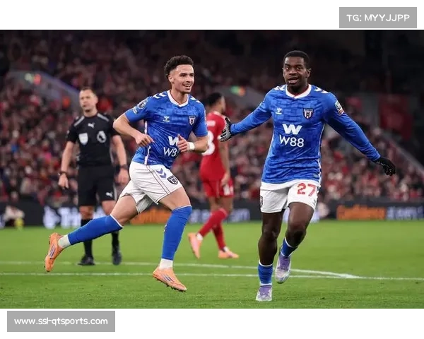 利物浦1-1富勒姆,维尔茨VAR改判进球有效 利物浦1-1富勒姆,维尔茨VAR改判进球有效